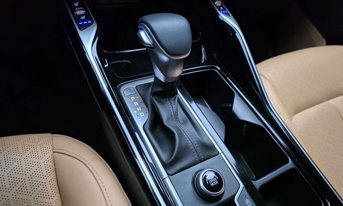 Kia Sorento — фото 9