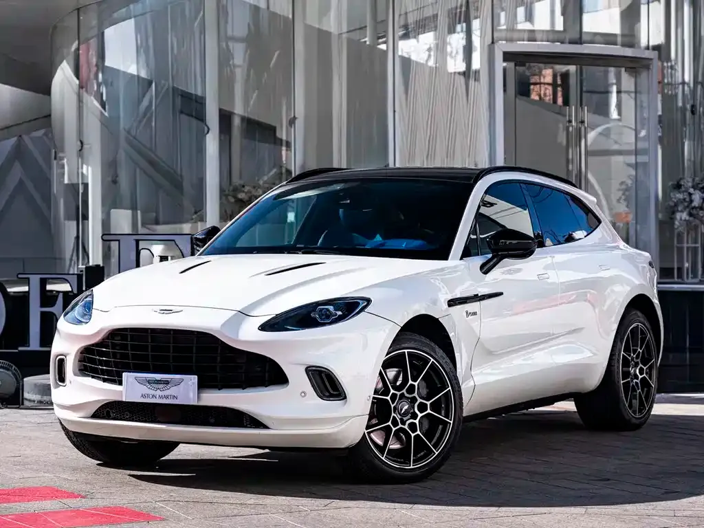 Aston Martin DBX — фото 1