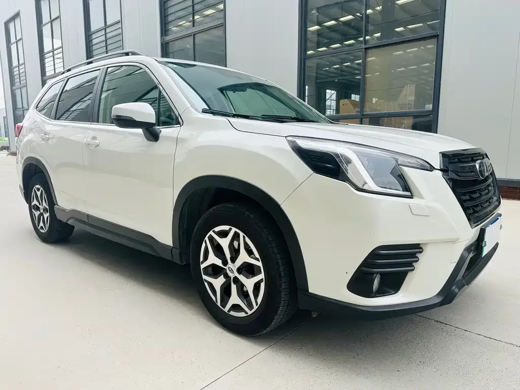Subaru Forester — фото 8