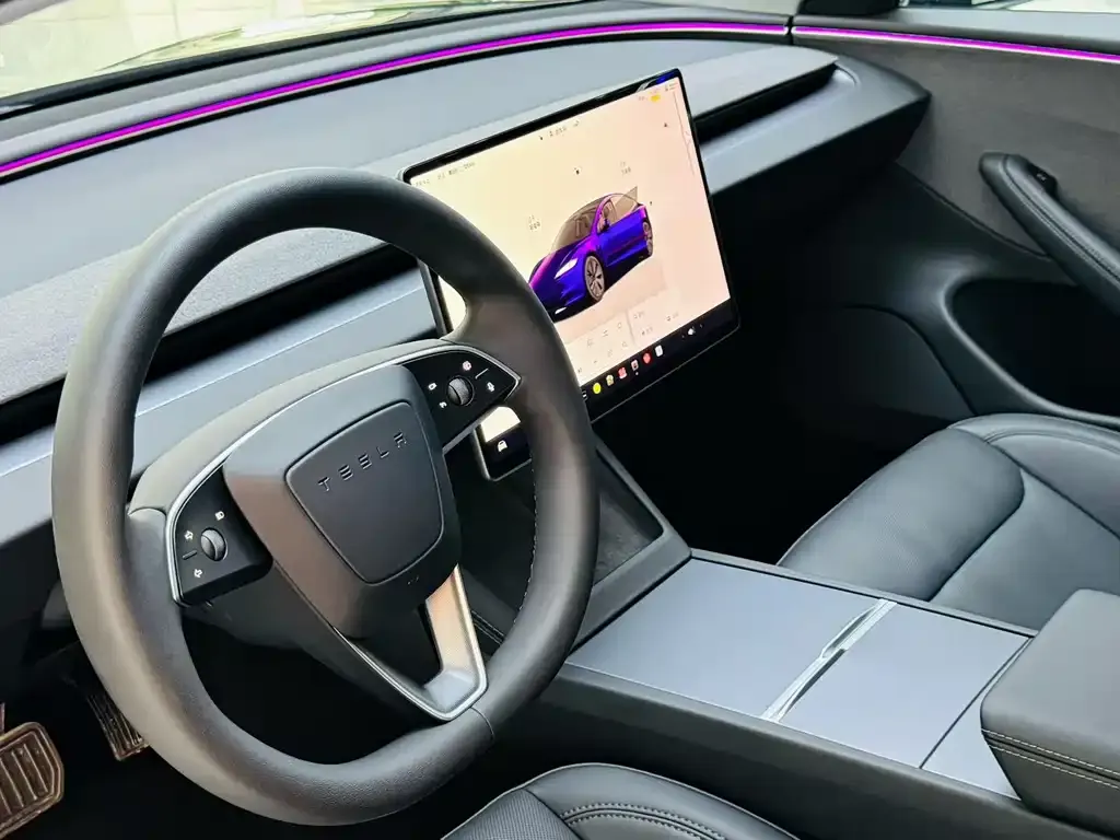Tesla Model 3 — фото 2