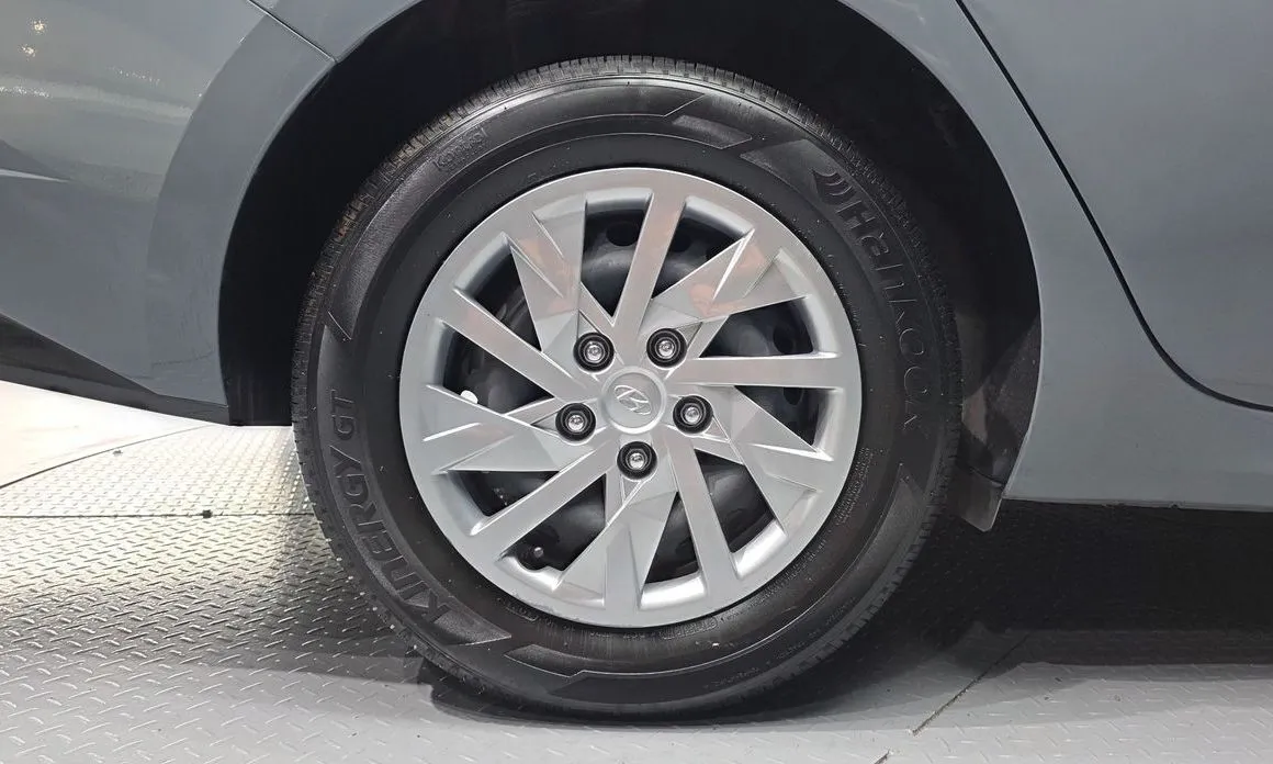 Hyundai AVANTE — фото 9
