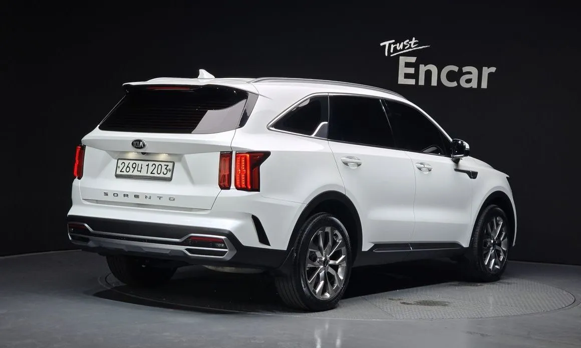 Kia Sorento — фото 4