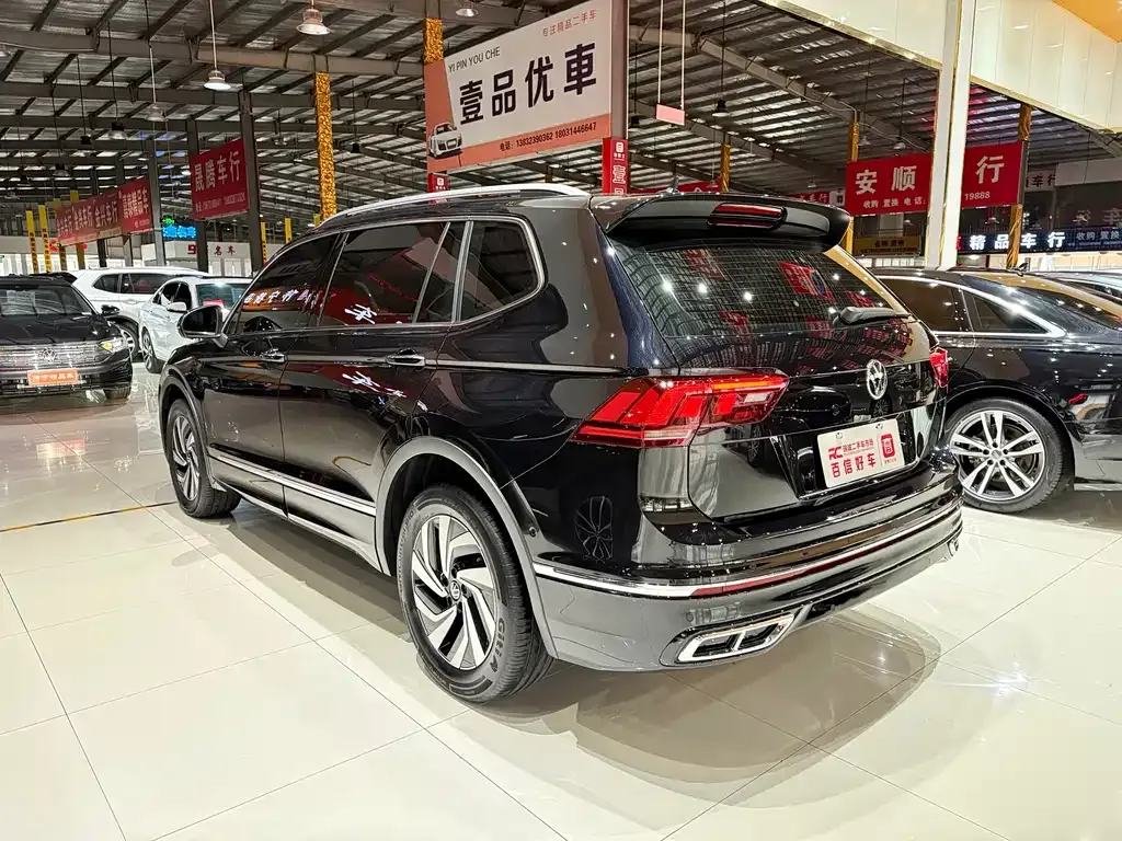 Volkswagen Tiguan L — фото 10