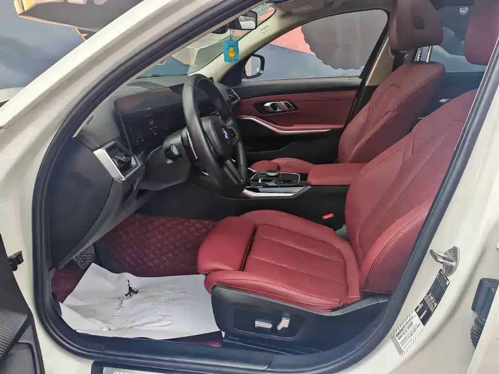 BMW 3 Series 2023 из CN, фото 6