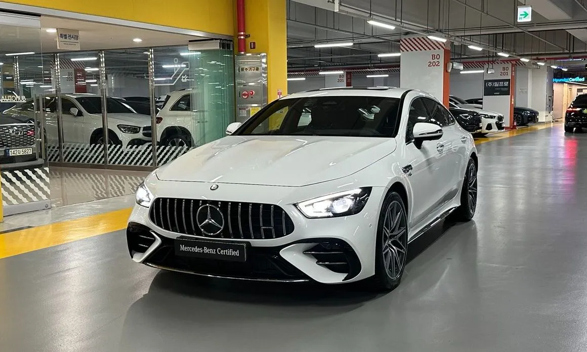 Mercedes-Benz AMG GT — фото 1