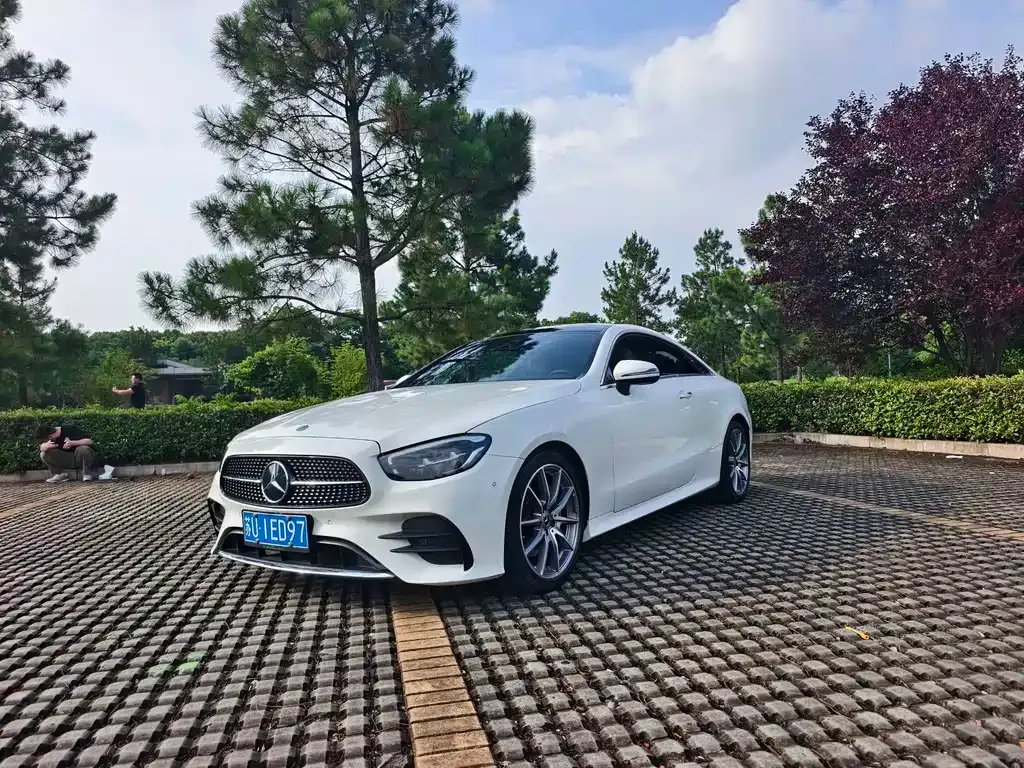 Mercedes-Benz E-Class (Import) — фото 9