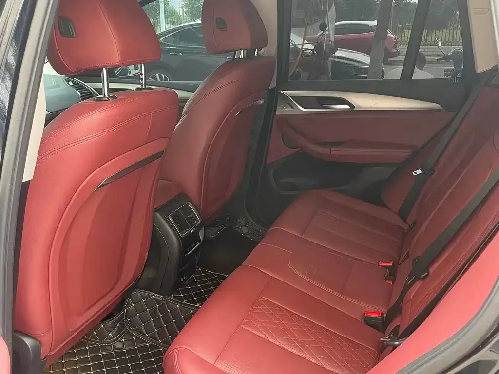 BMW iX3 2024 из CN, фото 3