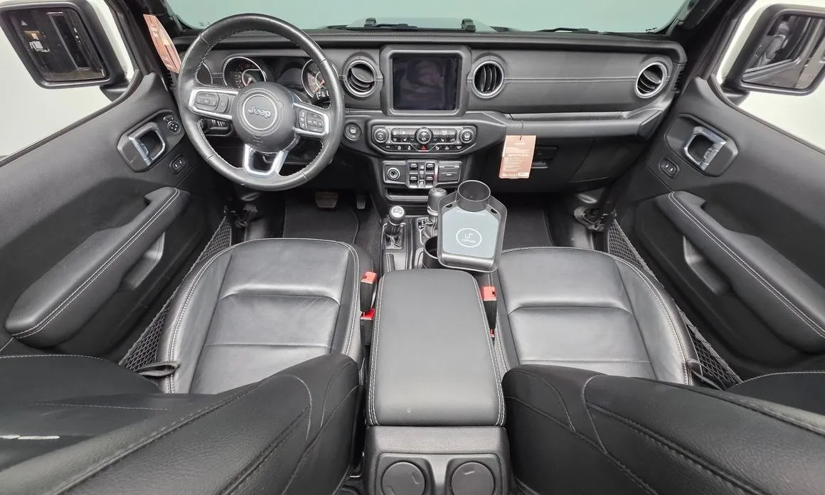 Jeep Wrangler 2021 из KR, фото 4