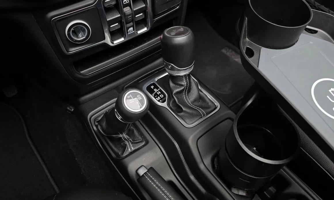 Jeep Wrangler 2021 из KR, фото 10