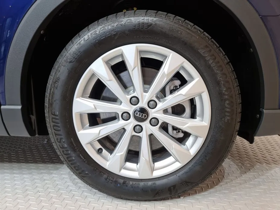 Audi Q3 2025 из KR, фото 4