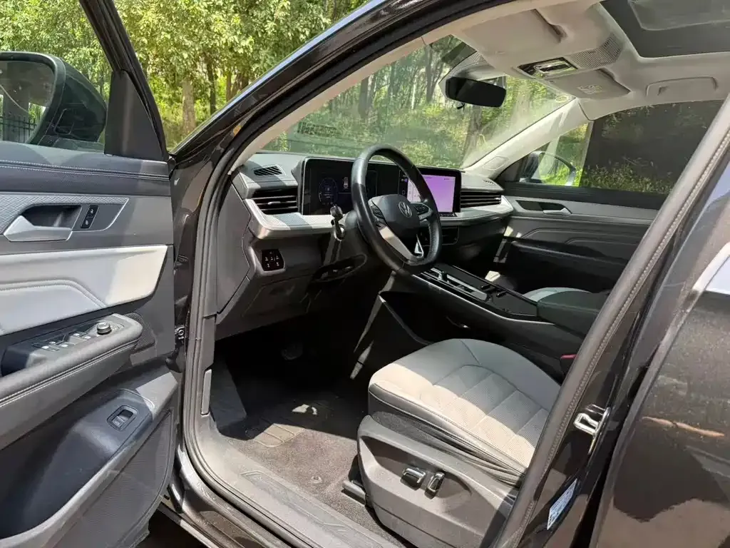 Volkswagen Tavendor 2023 из CN, фото 8