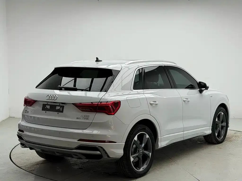 Audi Q3 — фото 5