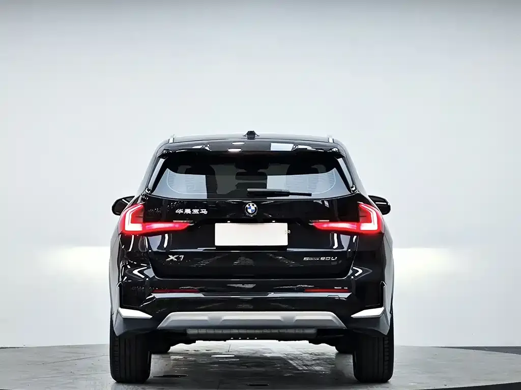 BMW X1 — фото 2