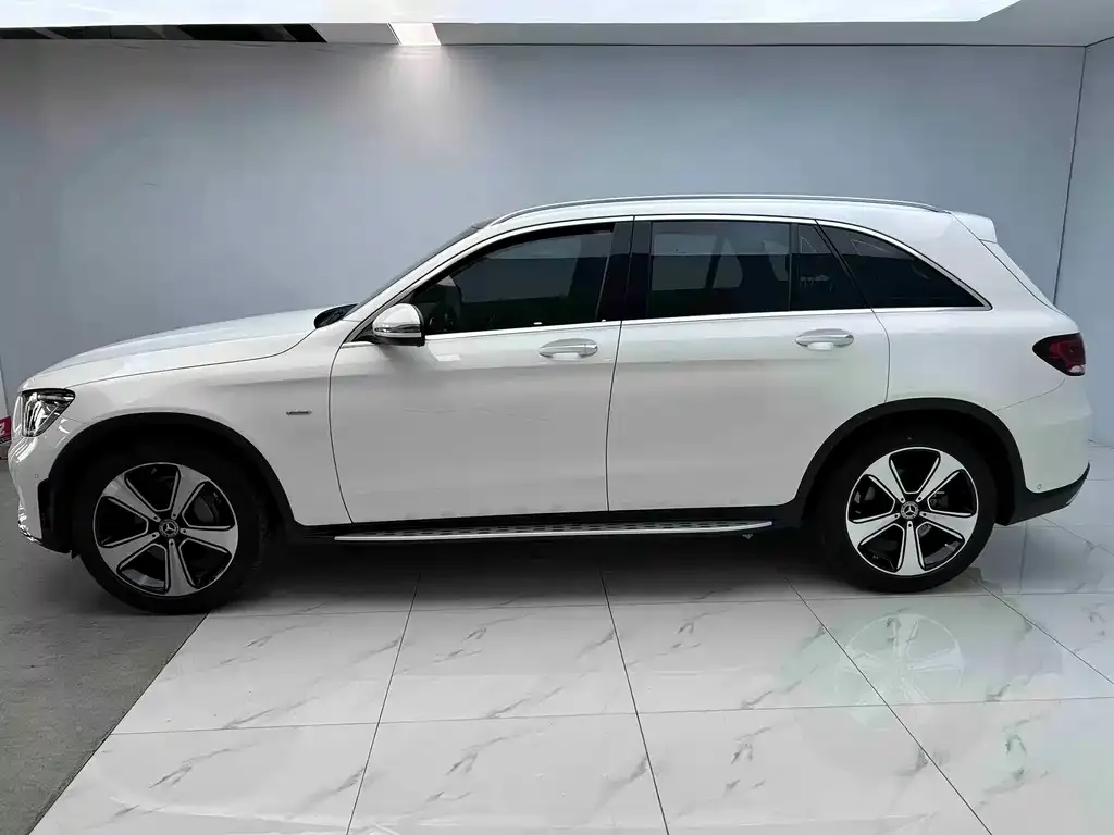 Mercedes-Benz GLC — фото 2