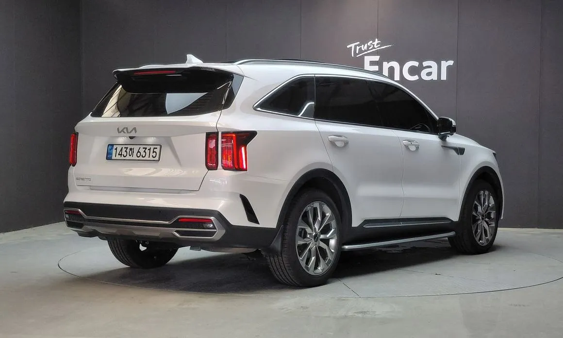 Kia Sorento — фото 3