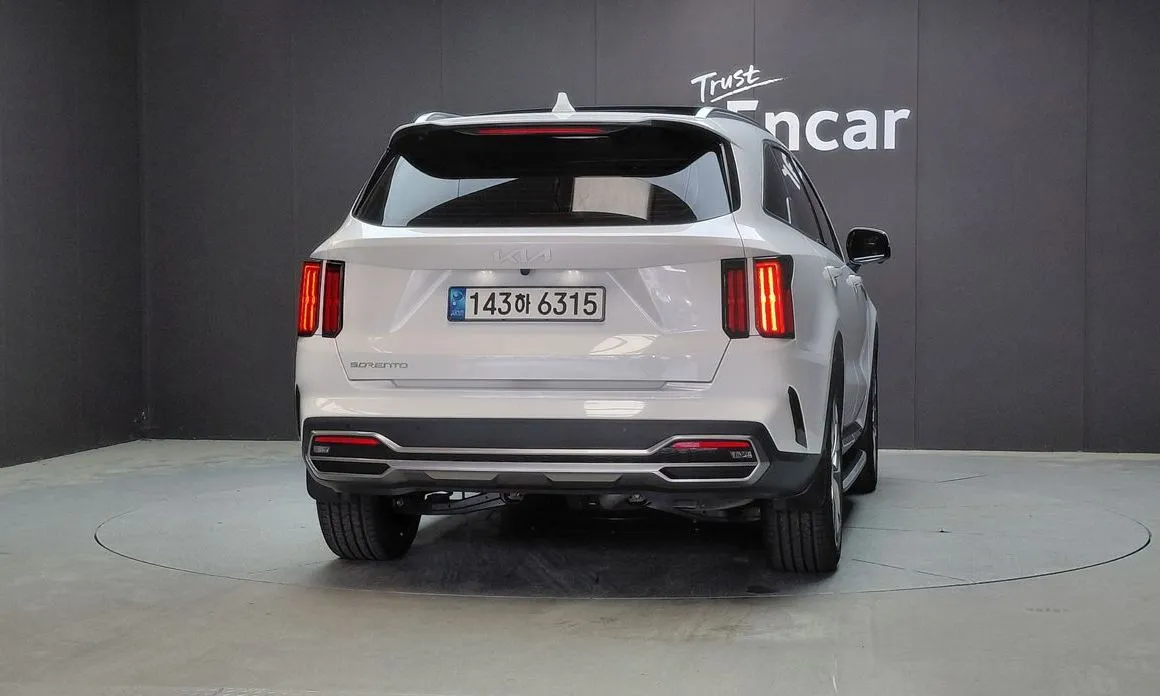 Kia Sorento — фото 4