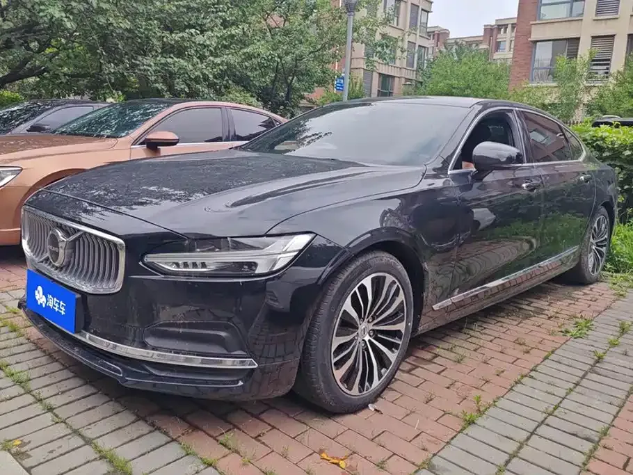 Volvo S90 — фото 1