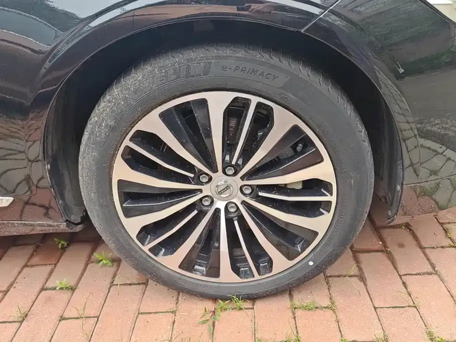 Volvo S90 — фото 4