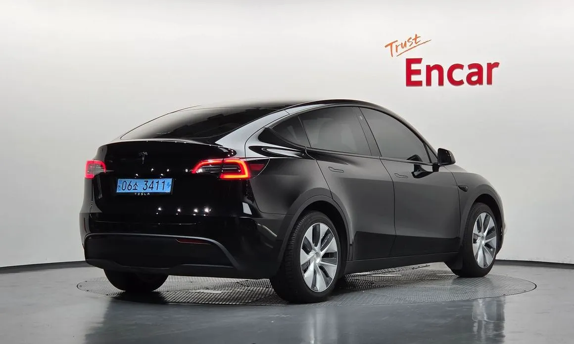 Tesla Model Y 2023 из KR, фото 10