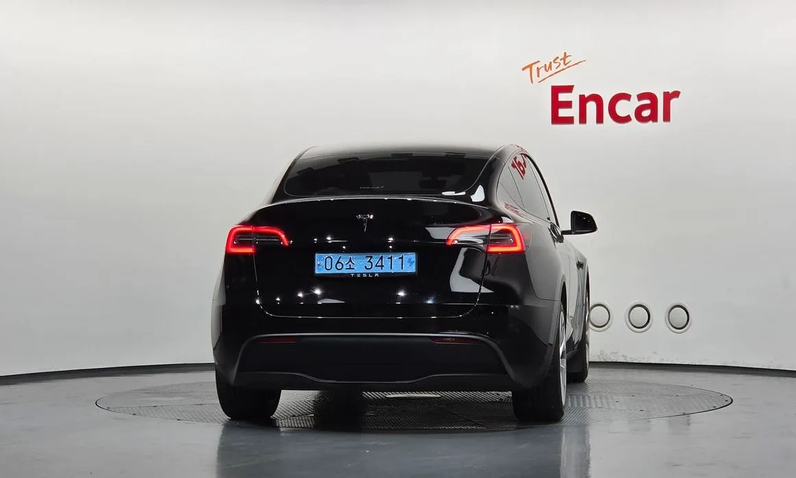 Tesla Model Y 2023 из KR, фото 8