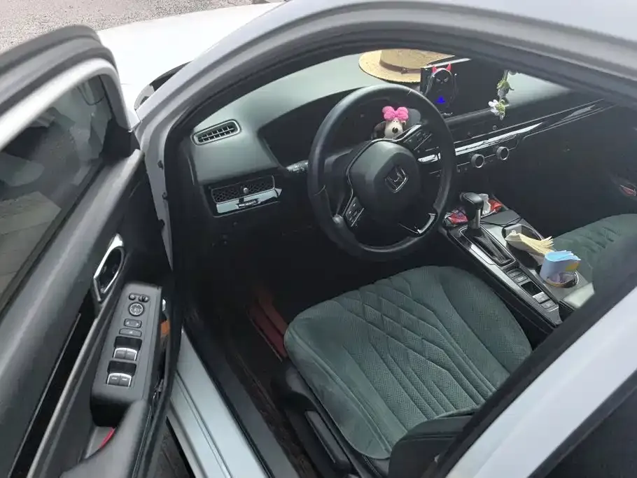 Honda Civic — фото 10