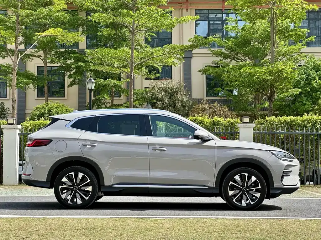 BYD PLUS New Energy — фото 10
