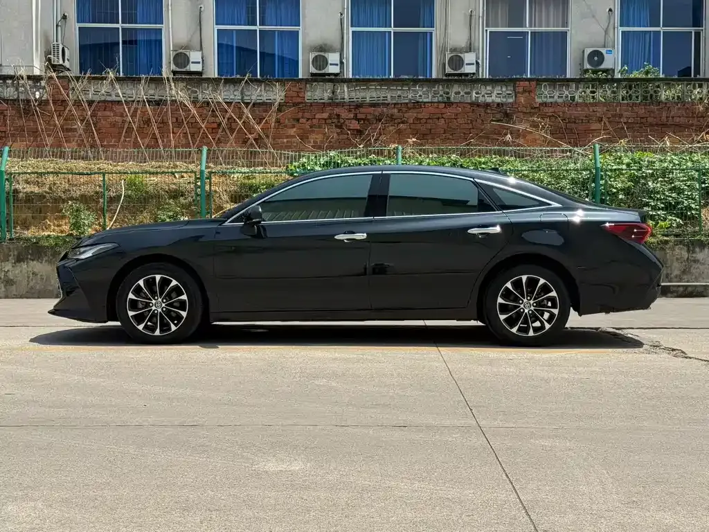 Toyota Avalon 2024 из CN, фото 3