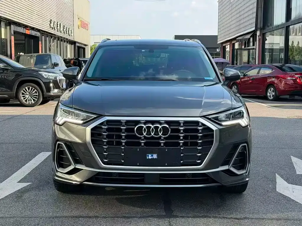 Audi Q3 — фото 9