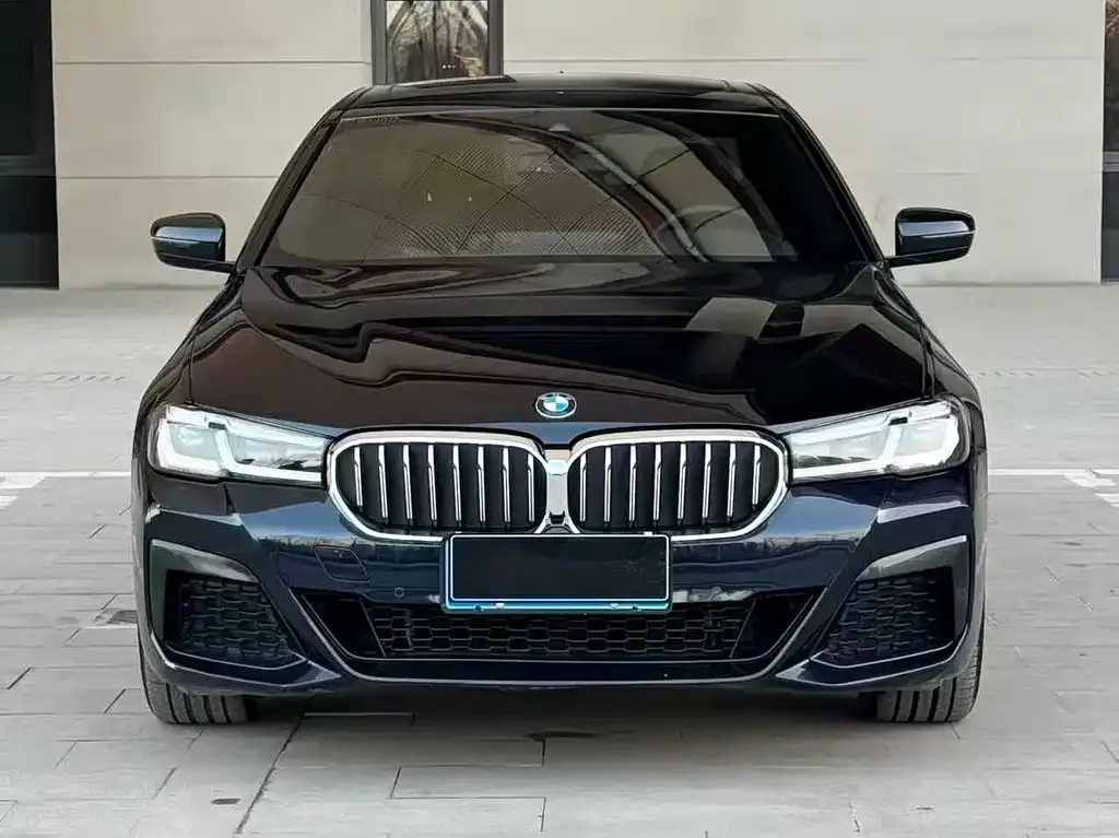 BMW 5 Series — фото 4