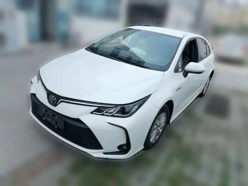 Toyota Corolla — фото 1