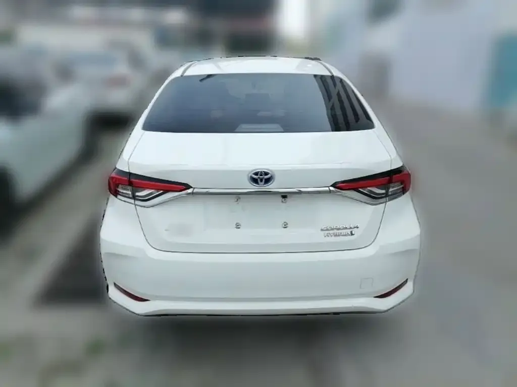 Toyota Corolla — фото 2