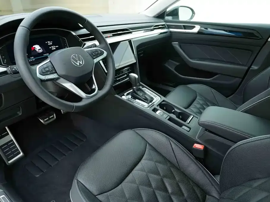 Volkswagen CC — фото 10