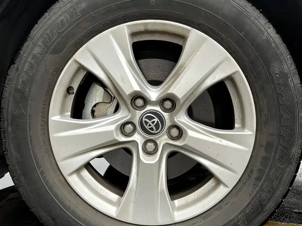 Toyota RAV4 2025 из CN, фото 4