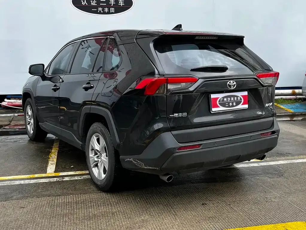 Toyota RAV4 2025 из CN, фото 5