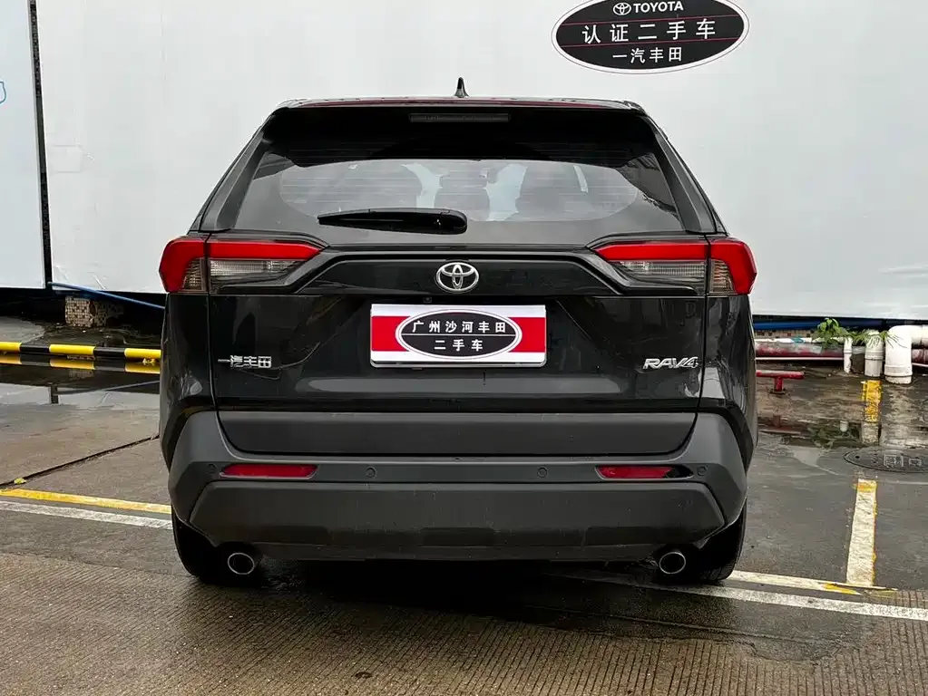 Toyota RAV4 2025 из CN, фото 2