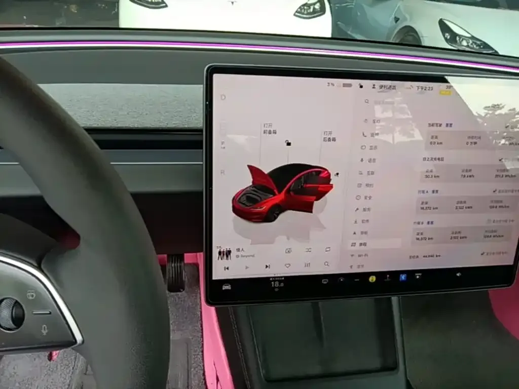 Tesla Model 3 — фото 10