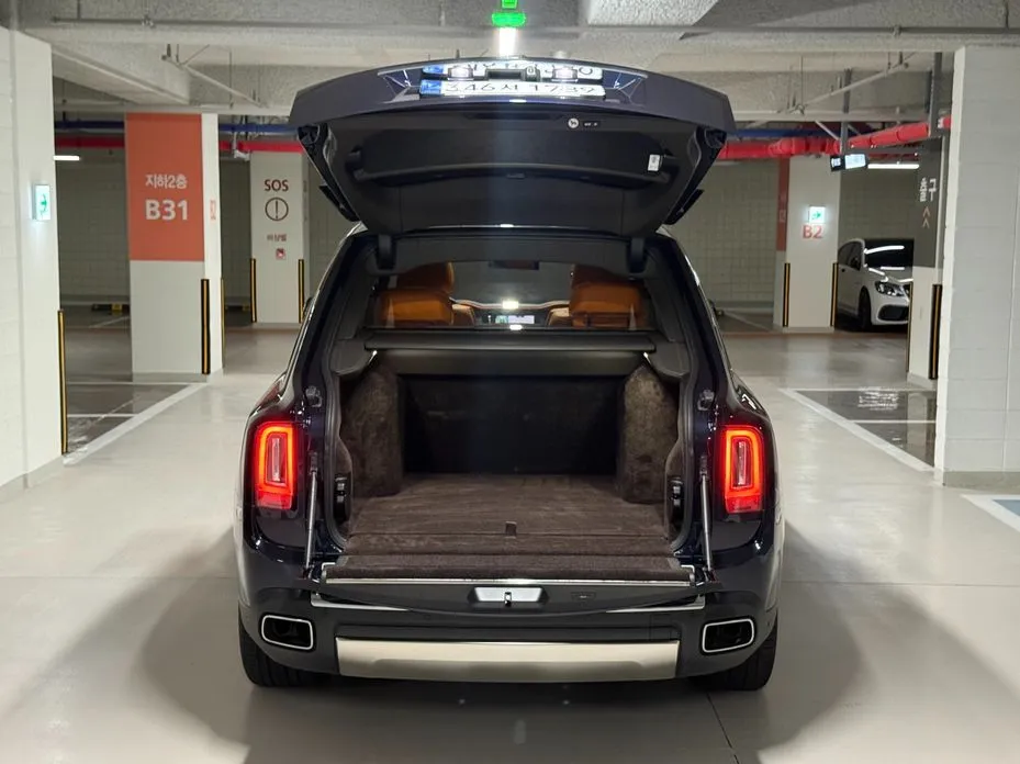 Rolls-Royce Cullinan 2022 из KR, фото 10