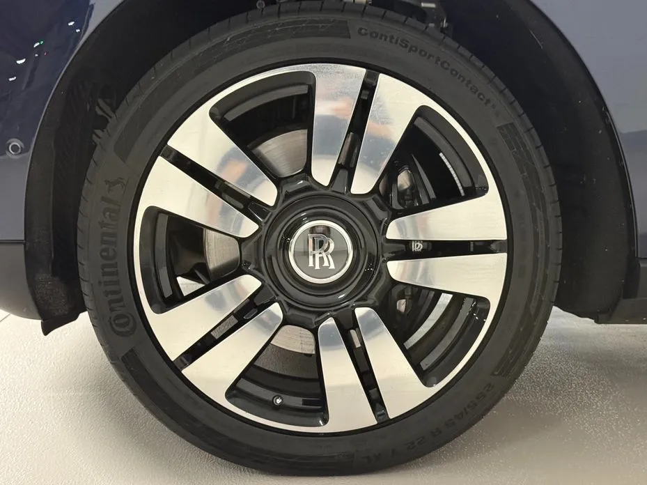 Rolls-Royce Cullinan 2022 из KR, фото 7