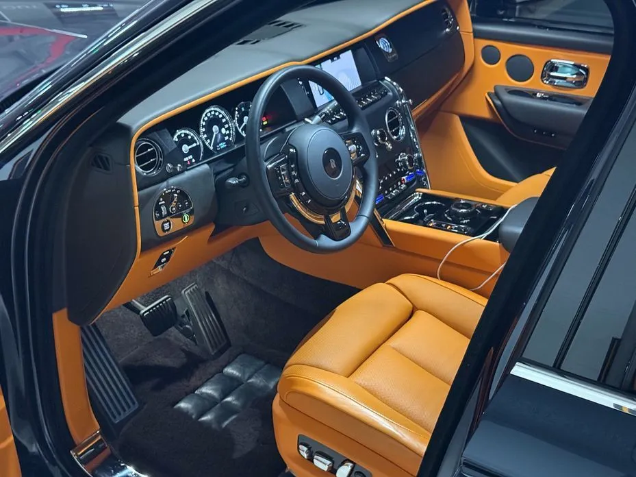 Rolls-Royce Cullinan 2022 из KR, фото 8