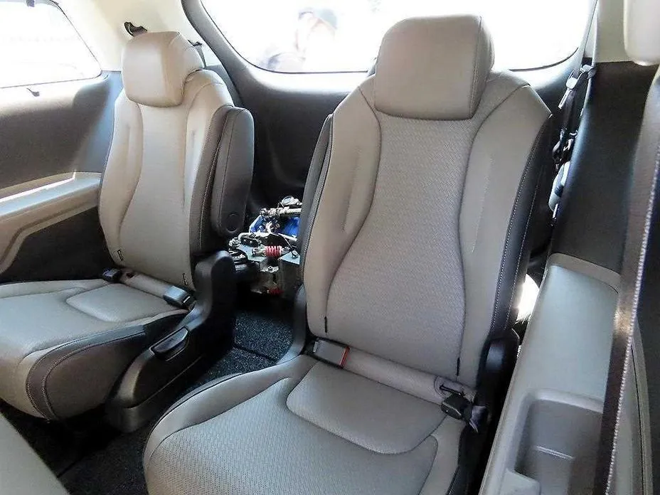 Kia Carnival — фото 2