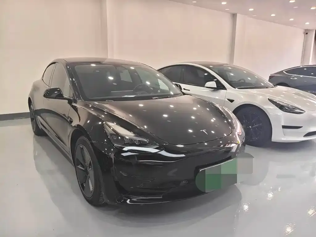 Tesla Model 3 — фото 2