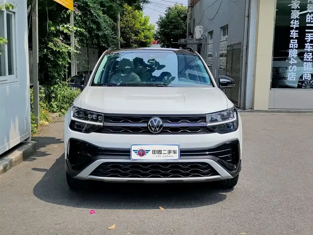 Volkswagen Tharu — фото 7