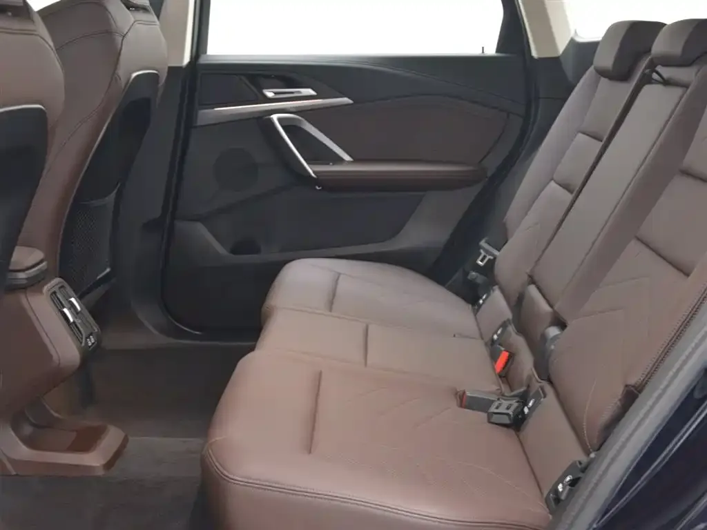 BMW X1 2024 из CN, фото 9