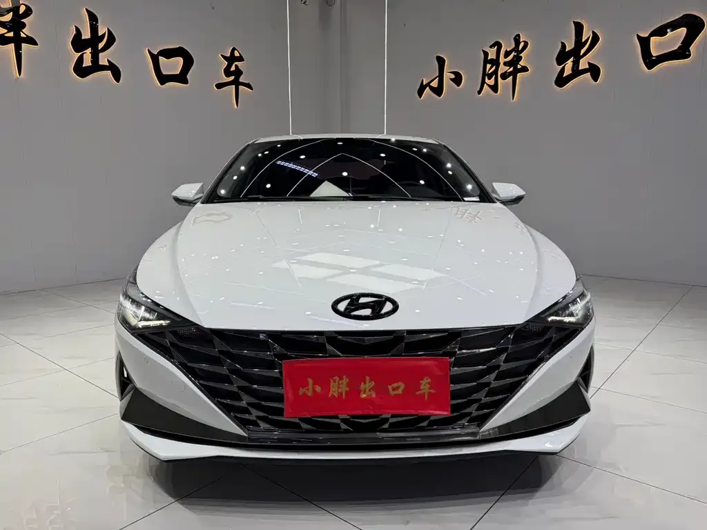 Hyundai Elantra — фото 4