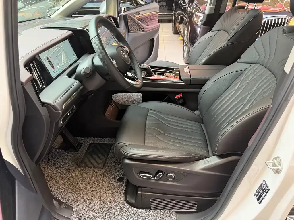 GAC Motor Trumpchi M8 — фото 8