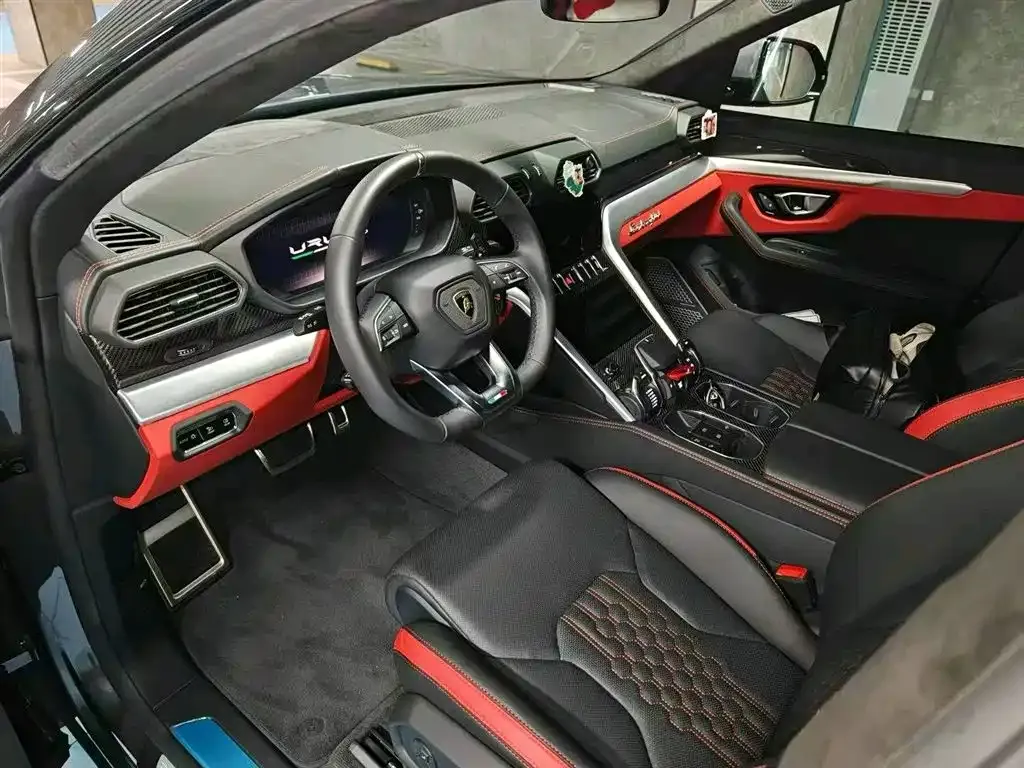 Lamborghini Urus — фото 6