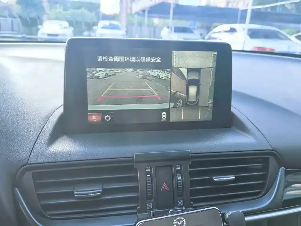 Mazda CX-4 — фото 7