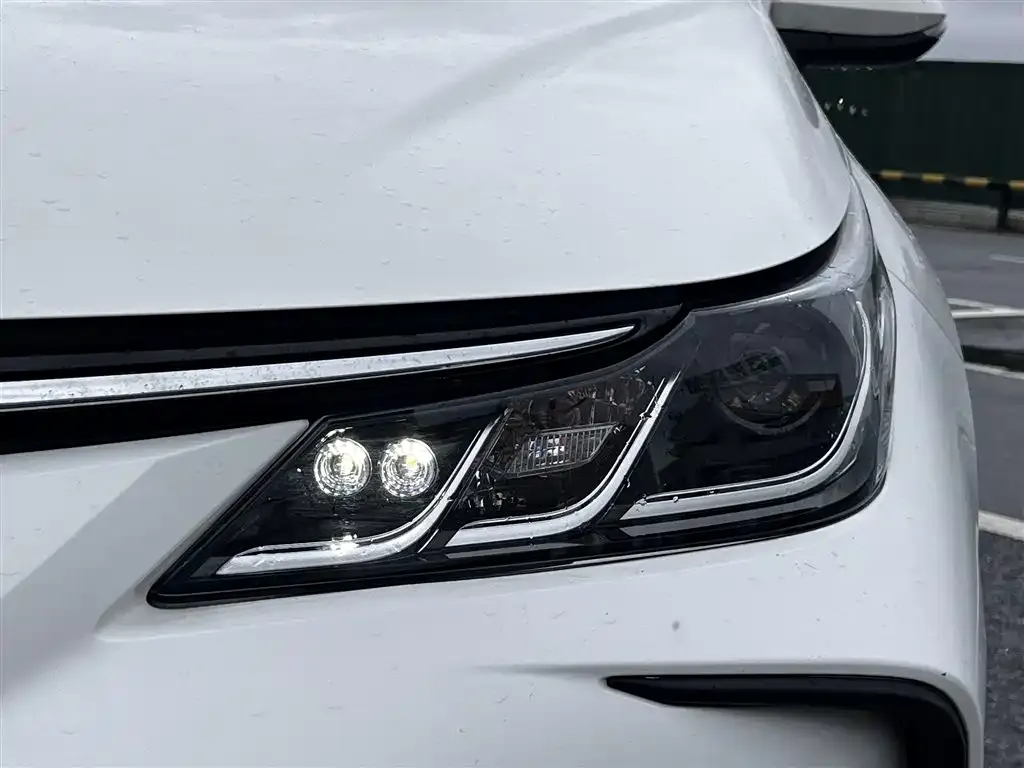 Toyota Corolla 2024 из CN, фото 4