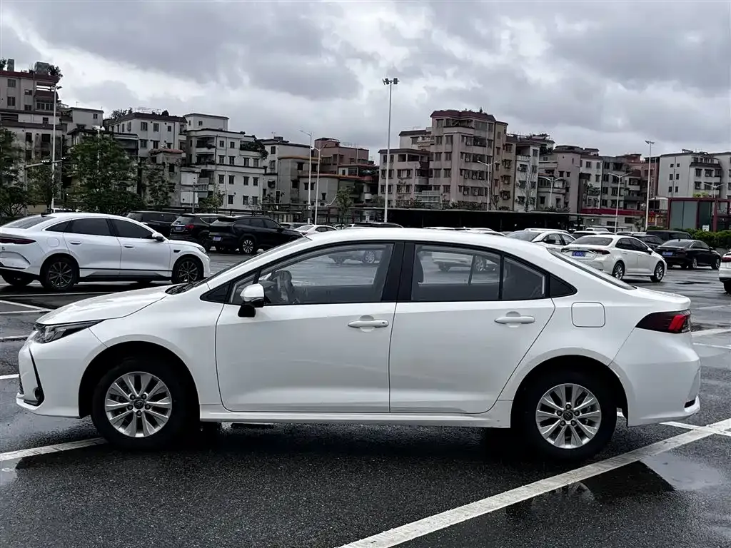 Toyota Corolla 2024 из CN, фото 7