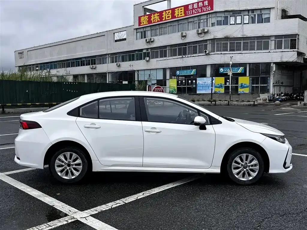 Toyota Corolla 2024 из CN, фото 9